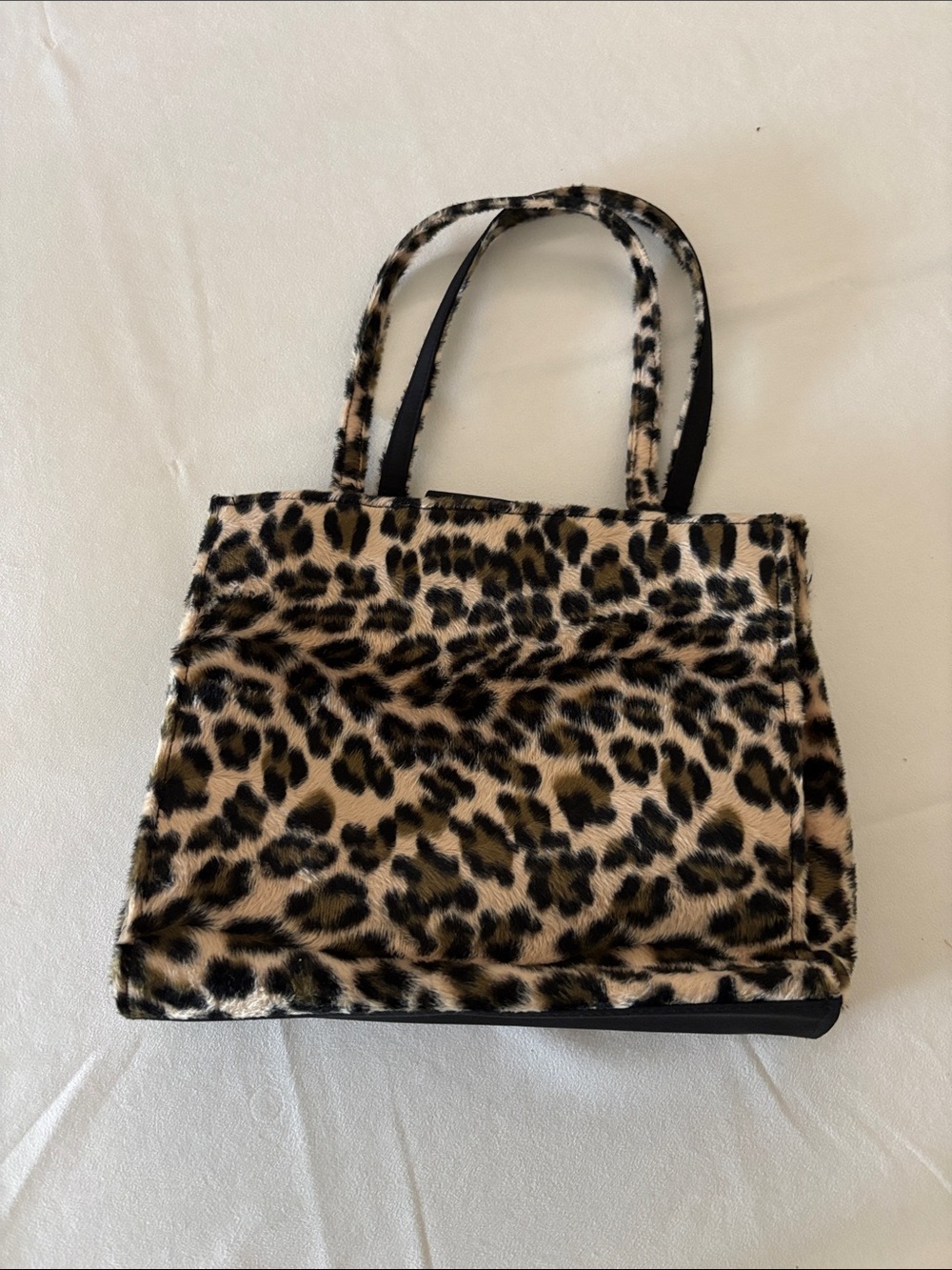 Cheetah / leopard print bag